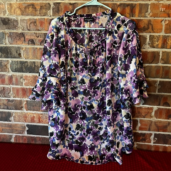 I.N. Studio Woman Purple Blouse no size tag see measurements lightweight - Picture 1 of 7